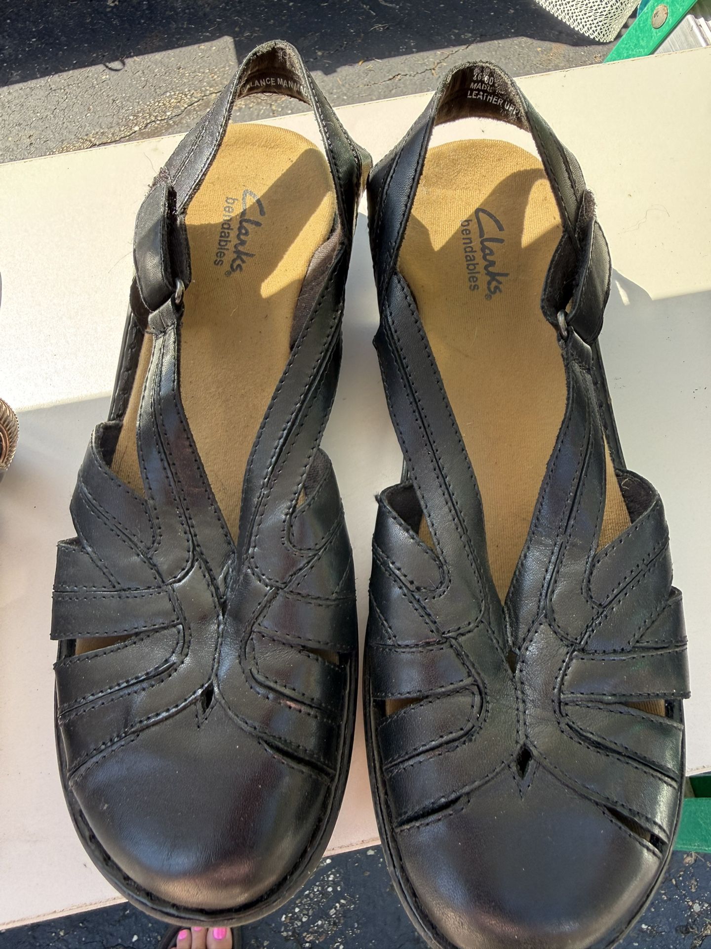 Clarks Bendable Sandel Shoes