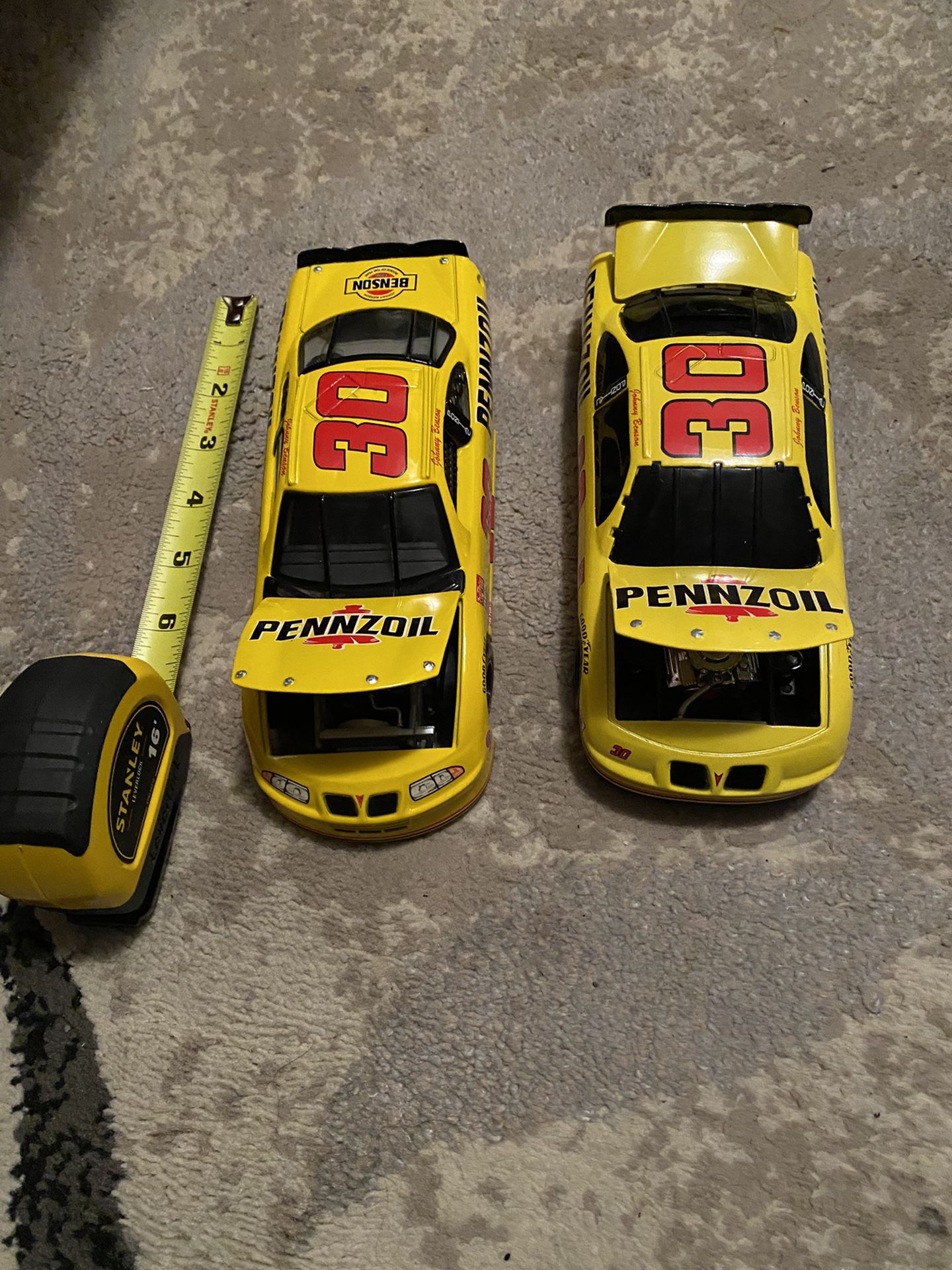 2 Vintage Pennzoil cars 1 is a coin bank 
