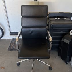 Computer desk chair
