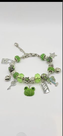 Pandora Style Green Frog Charm Bracelet Silver Tone