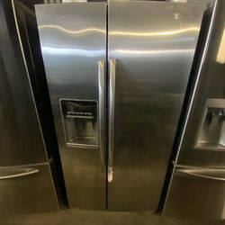 Whirlpool Refrigerator 