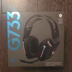 Logitech G733 Wireless Gaming Headset - Black: USB, Adjustable Headband, Foam Ear Cushion
