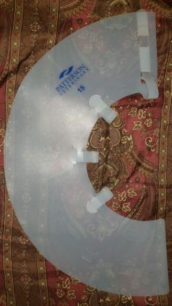 AJUSTABLE DOG MEDICAL COLLAR $10