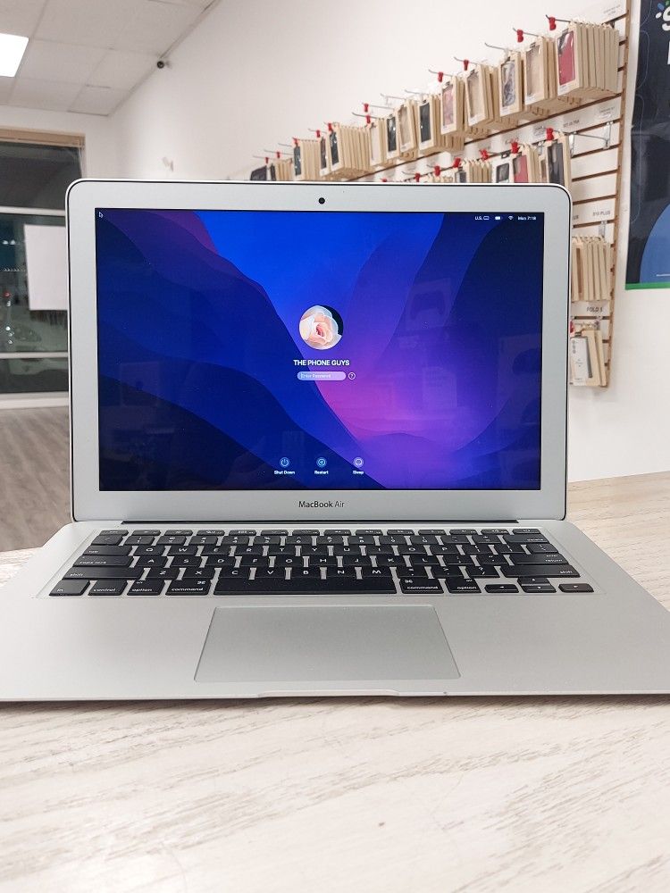 Apple MacBook Air 13 Inch 2015 Model Core I5 4Gb Ram 128GB Ssd - 5 Dollars Down No Credit Needed
