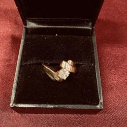 Over 1/2 CT Diamonds 14K Gold Ring