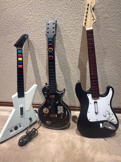 Guitar Hero Controller Bundle – Lot of 3
