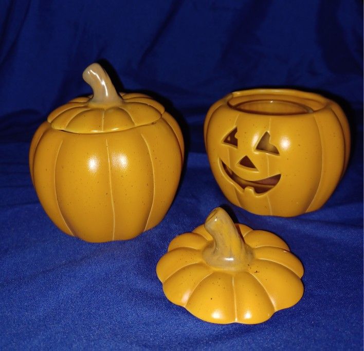 PartyLite Pumpkin Votive Candle Holders. Set of 2 Ceramic. Excellent Condition