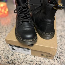 Dr Martens Black Boots