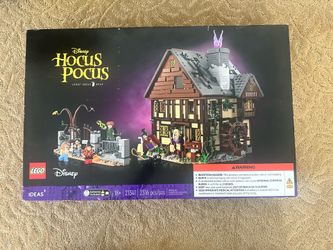 LEGO Ideas Hocus Pocus the Sanderson Sisters Cottage