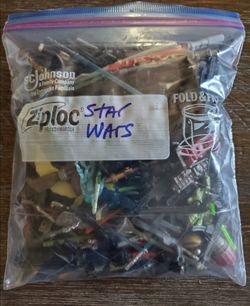 Star wars figures accessories