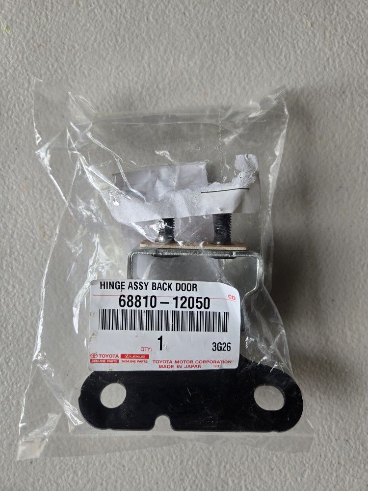 Toyota Corolla 2019-2024 Toyota (contact info removed)050 Rear Right Liftgate Hinge