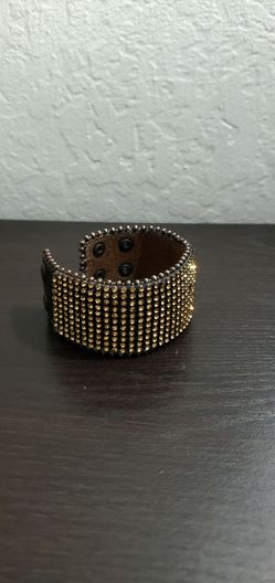 Genuine Leather Gemstone Bracelet – Good Condition