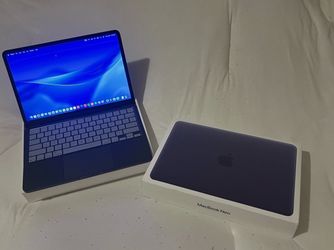 Apple MacBook Neo / Flawless / Box & Accessories / Indigo Blue
