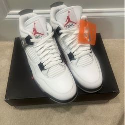 NIKE Air Jordan 4 Retro White Cement 2025 Size 10.5
