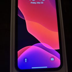 iPhone 11 Unlocked  220$ OBO