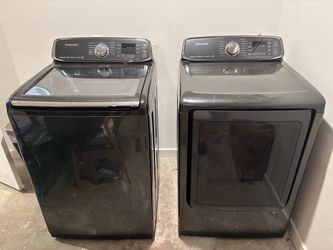 Washer and Dryer Samsung Set