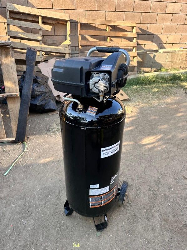 Husky
20 Gal. 200 PSI Oil Free Portable Vertical Electric Air Compressor