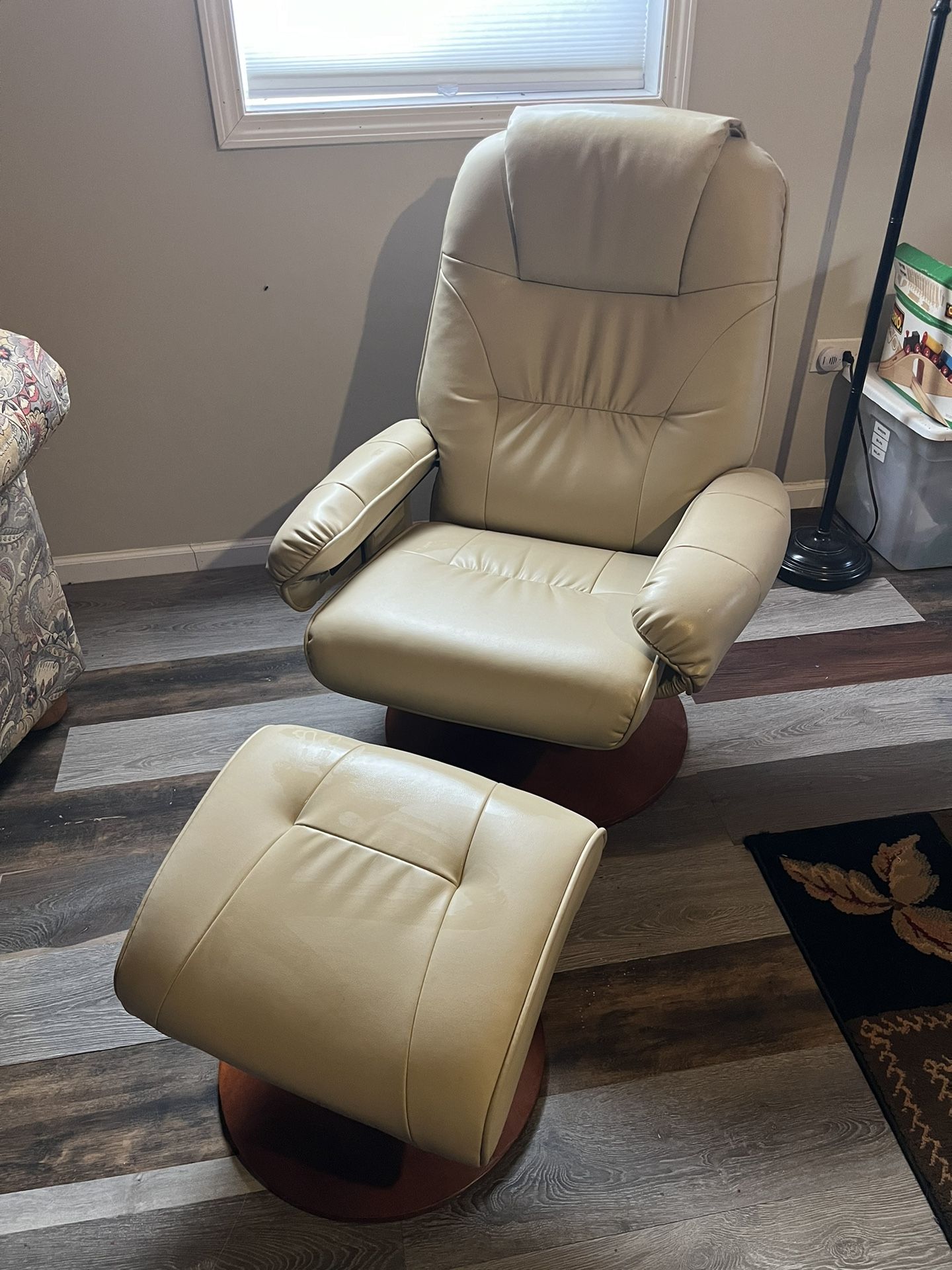 Reclining Chair And Ottoman