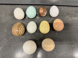 Decorative Stone Eggs & Spheres Collection – 10 Pieces