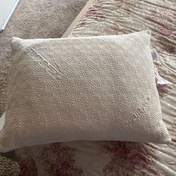 Tempur-pedic  Pillow 