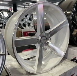20” Strada Perfetto Wheels Set of 4  Brand New in Box 20x8.5 Rims Size