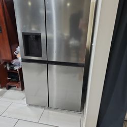 refrigerator 