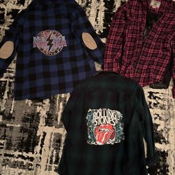 Womens Flannels Size Medium 