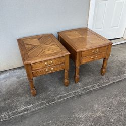 Cute pair of 1 drawer nightstands end/side table 