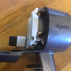 Dyson Genuine Main motor with housing For Dyson V15 Detect Cordless Vaccum   It’s a genuine dyson part .   Compatible with dyson v15 detect cordless V