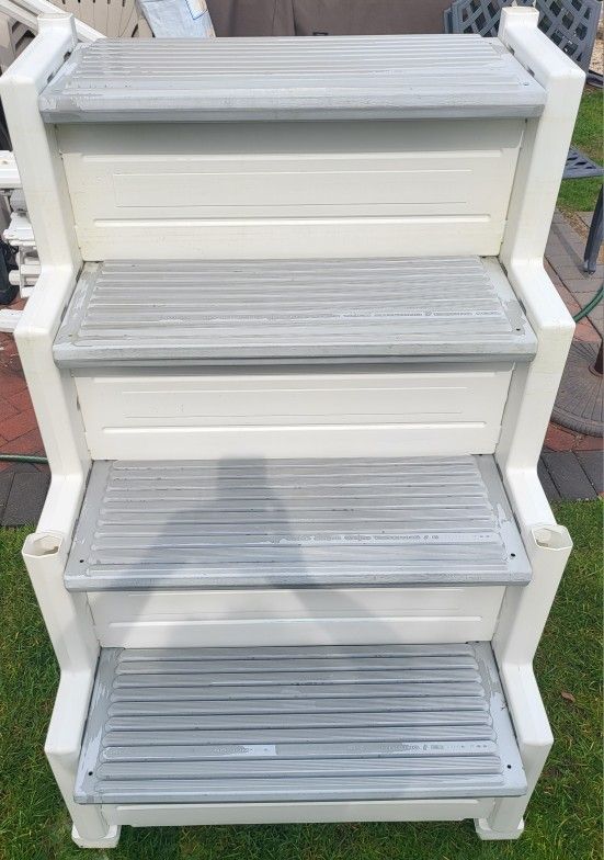 Pool Ladder With Safety Gate (White PVC) for Sale in Floral Park, NY