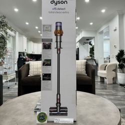 Dyson V15 Detect Total Clean Extra Vacuum With 10 Accessories 