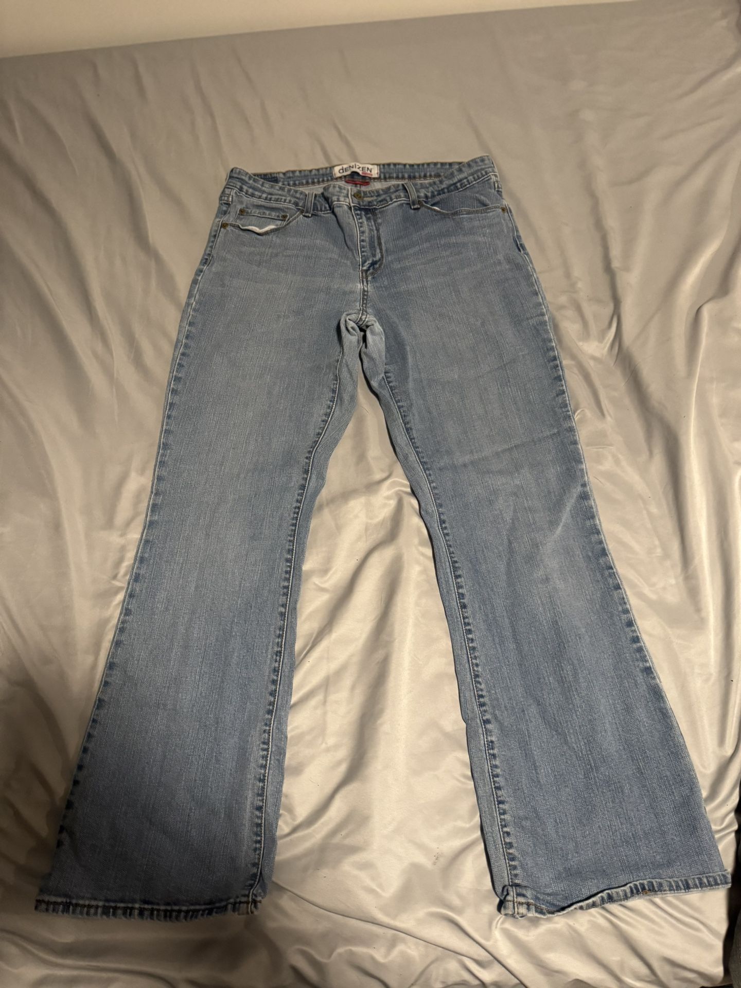 Levi’s denizen