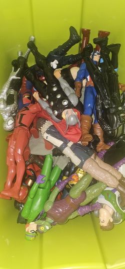 34 Action Figures