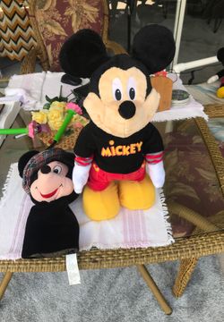 Walt Disney Mickey Mouse Roller With Battery. Disney Hand puppy. Great condition.