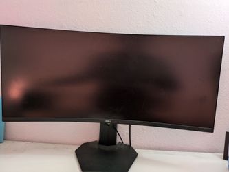 Curved Monitor