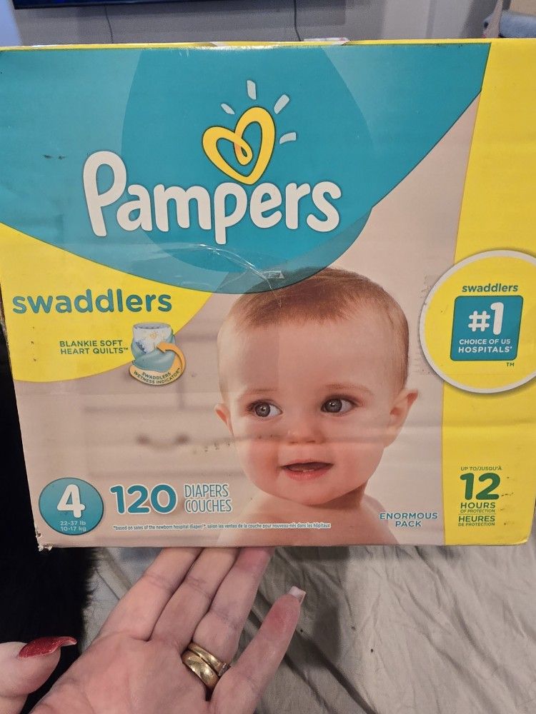 Pampers Swaddlers Diapers, Size 4, 120 Count