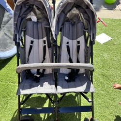 Dream On Me Double Umbrella Stroller Great For Travel