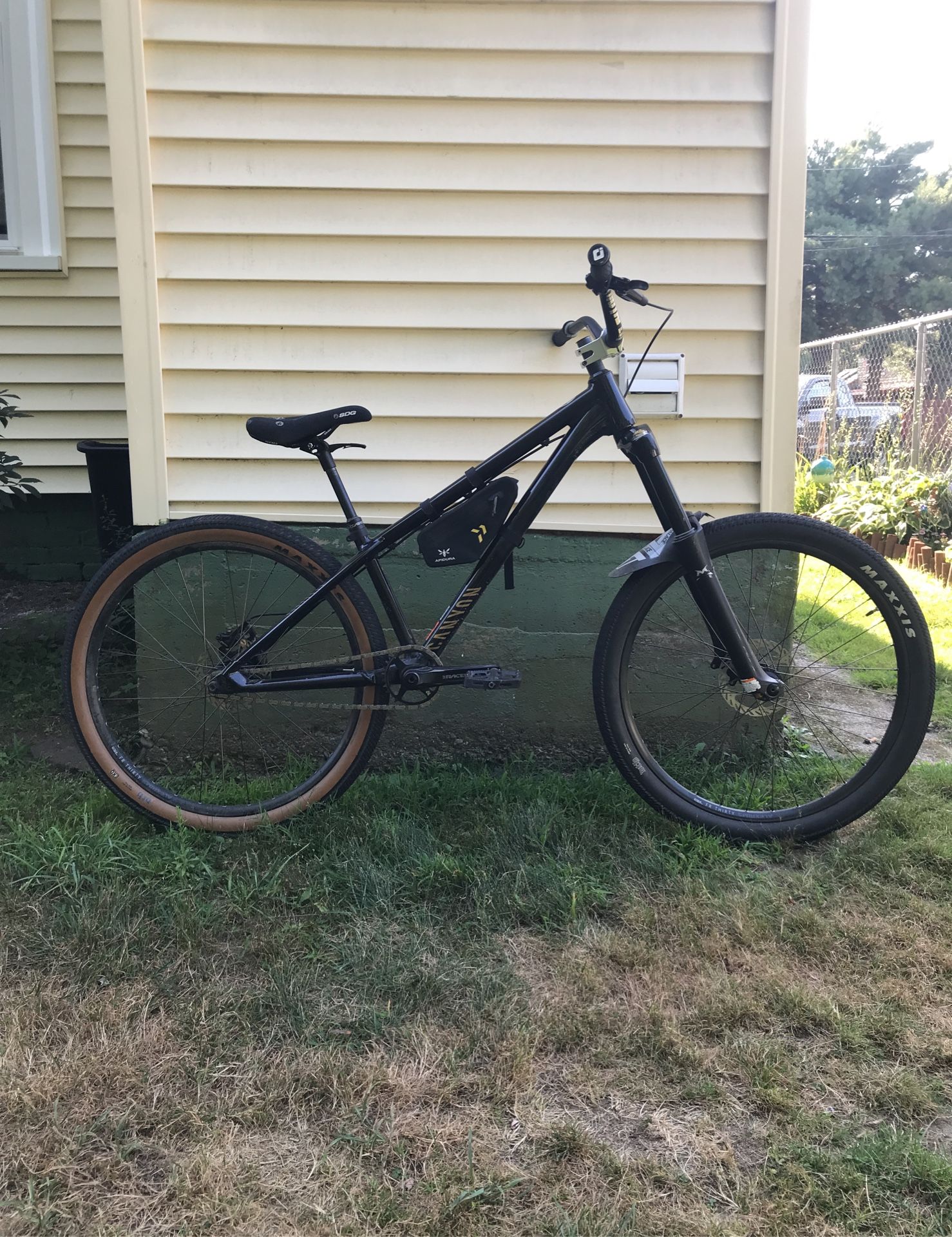 Canyon Dirt Jump Bike