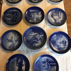 Royal Copenhagen Plate Set