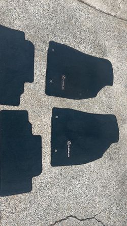 Front and Rear Floor Mats for a Lexus RX350