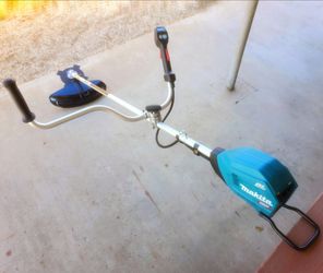 Makita XGT 40V  Cordless Brush/Grass Cutter /Trimmer