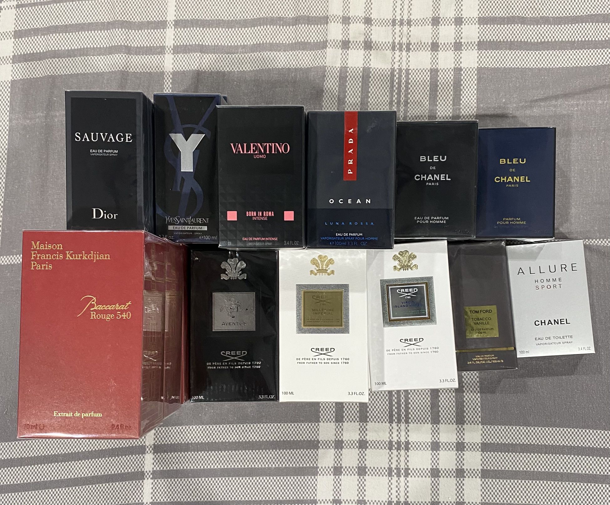 Fragrances / Colognes & Perfume