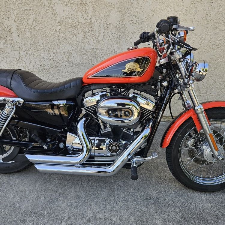 2007 Harley davidson Sportster 1200 50th anniversary