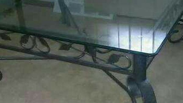 Coffee table! Thick Glass and Metal! Like New!