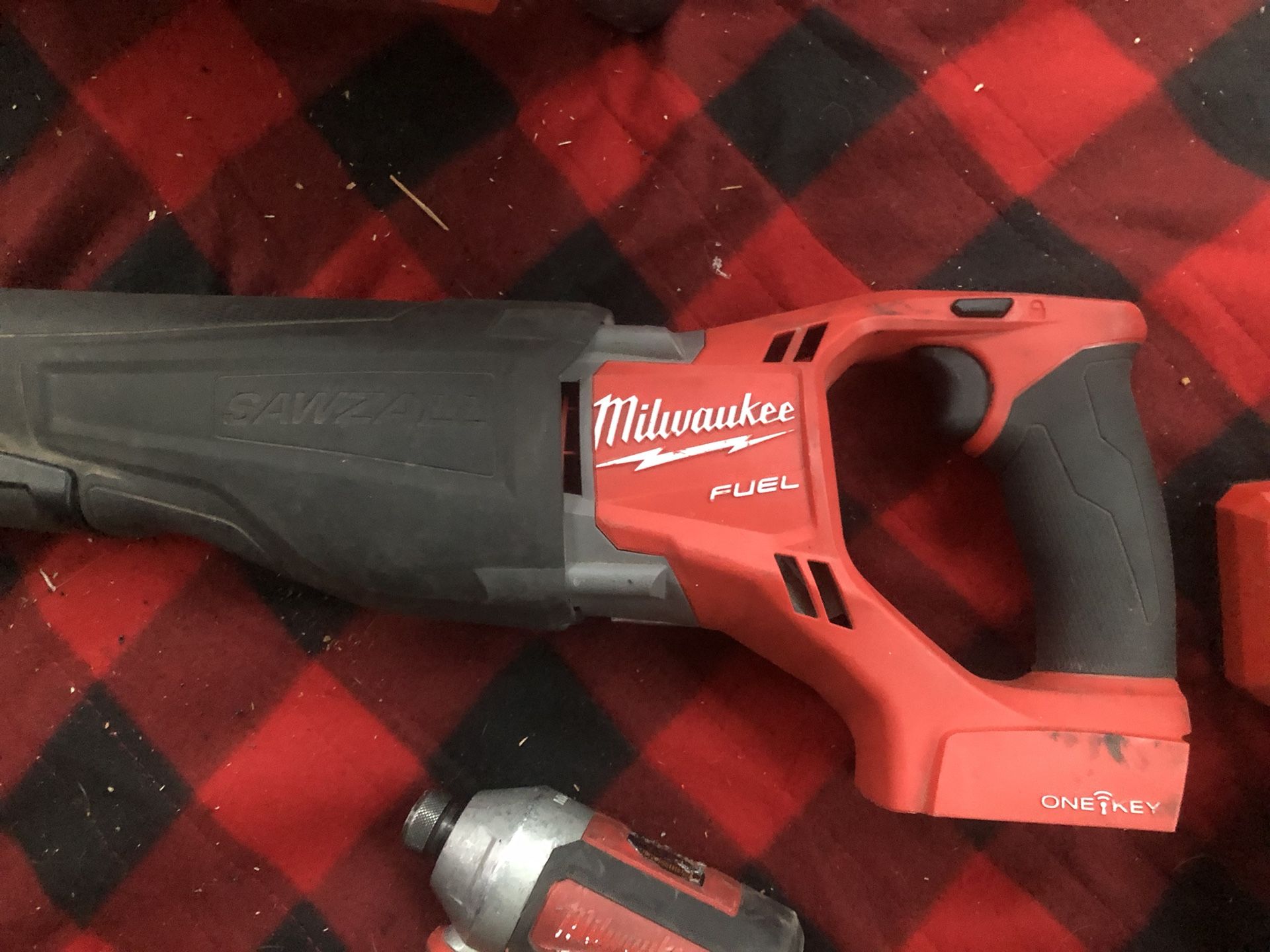 Milwaukee Onekey Sawzall