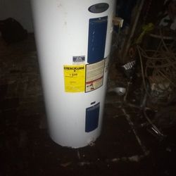 whirlpool electric 40 gallon water tanks!