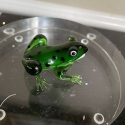 Global Village Hand - Blown Art Glass Frog Figurine 2”