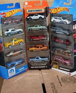Hot Wheels and matchbox 5 packs