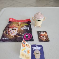 Wendy's Frosty Freights Yummy Mummy Halloween Kids Meal Action Figure Toy