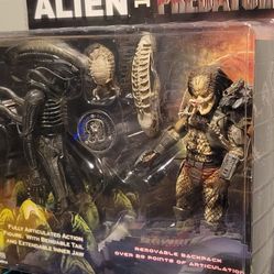 NECA 2010 Alein Vs Predator 2 Pack